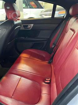 جاگوار XF